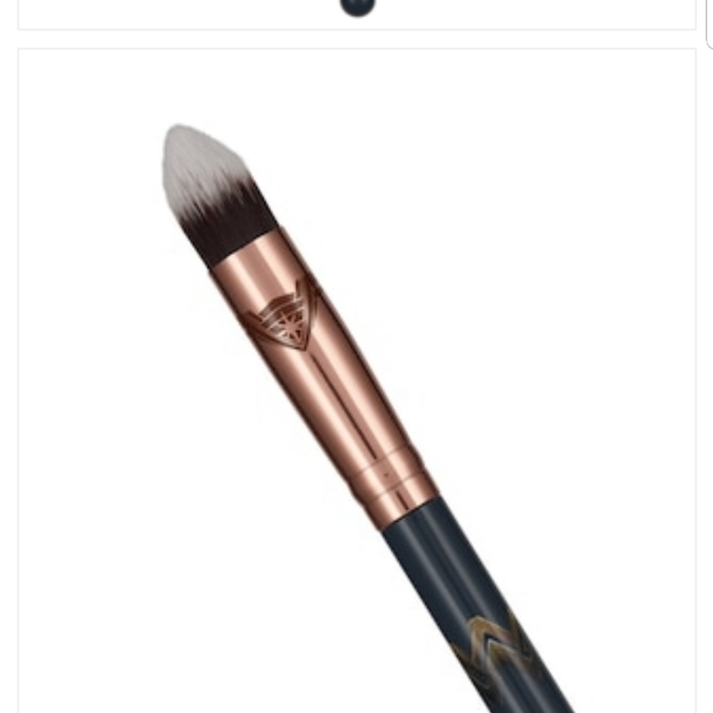 Luxie 140 Detail Tapered Blender Wonder Woman